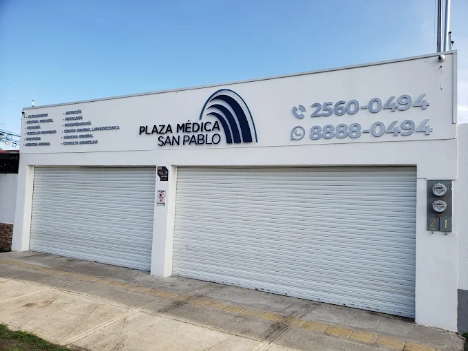 Exterior de Plaza Médica San Pablo